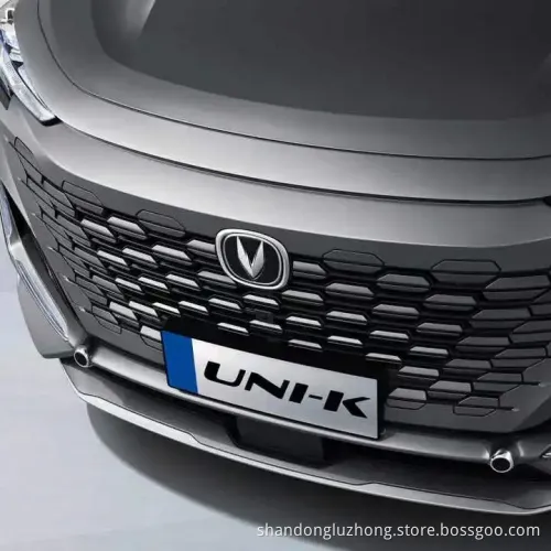 Nieuwe auto&#39;s Changan Uni-T 1.5t goedkope Changan 2023 Uni T 2.0T SUV 205 km/H High Speed ​​benzinevoertuig
